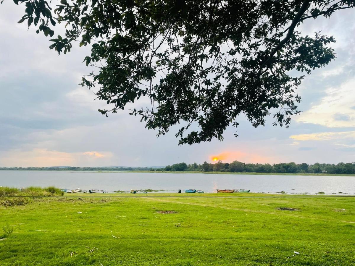 Hotel Lake Park Polonnaruwa Eksteriør bilde